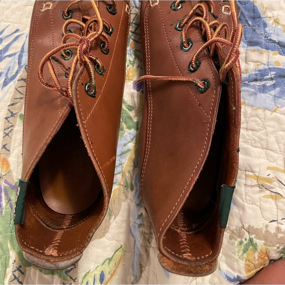 Women’s leather shoes Worn once.